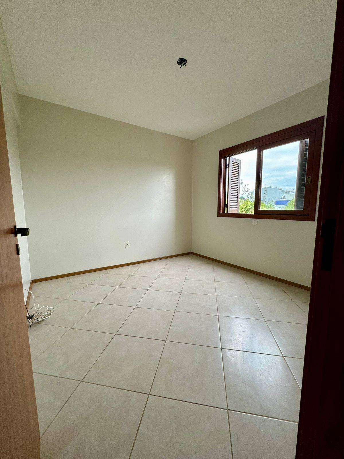 Apartamento com 2 quartos, 1 banheiro e 90m² à venda no bairro Centro, Taquara