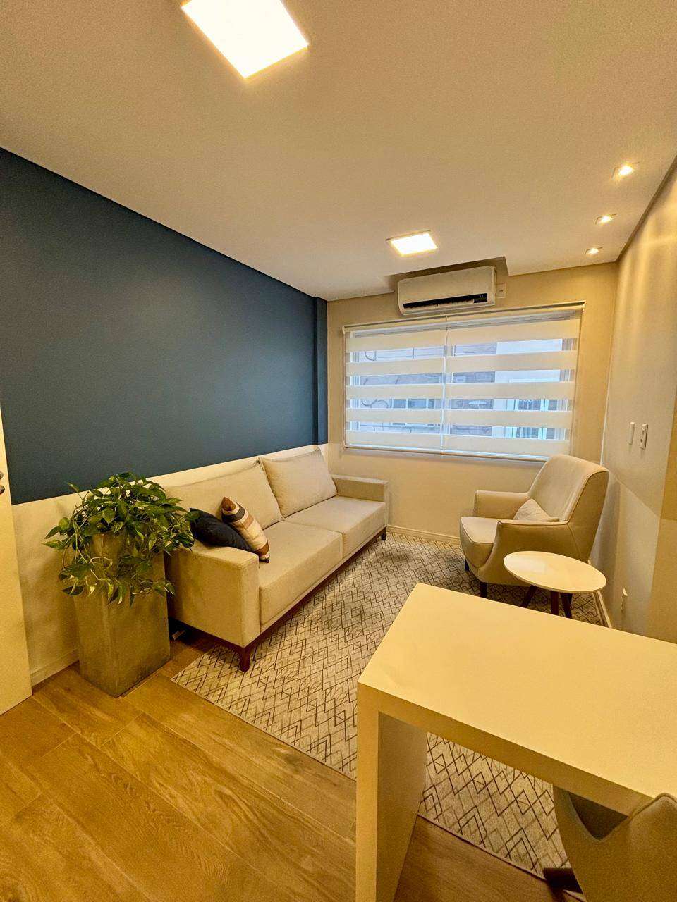 Sala Comercial com 47m² à venda no bairro Sagrada Família, Taquara