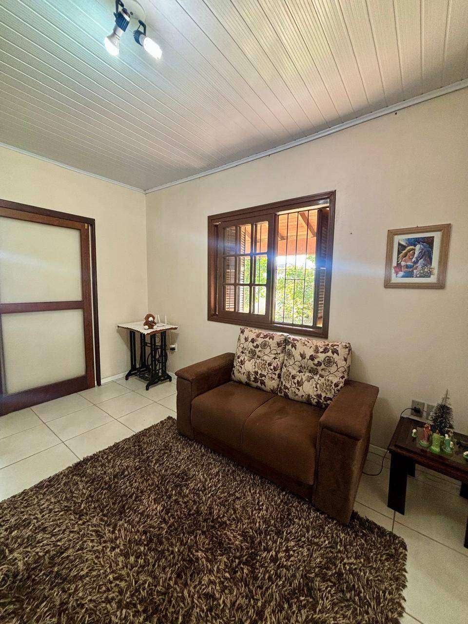 Casa Alvenaria com 2 quartos, 1 banheiro e 120m² à venda no bairro Santa Terezinha, Taquara