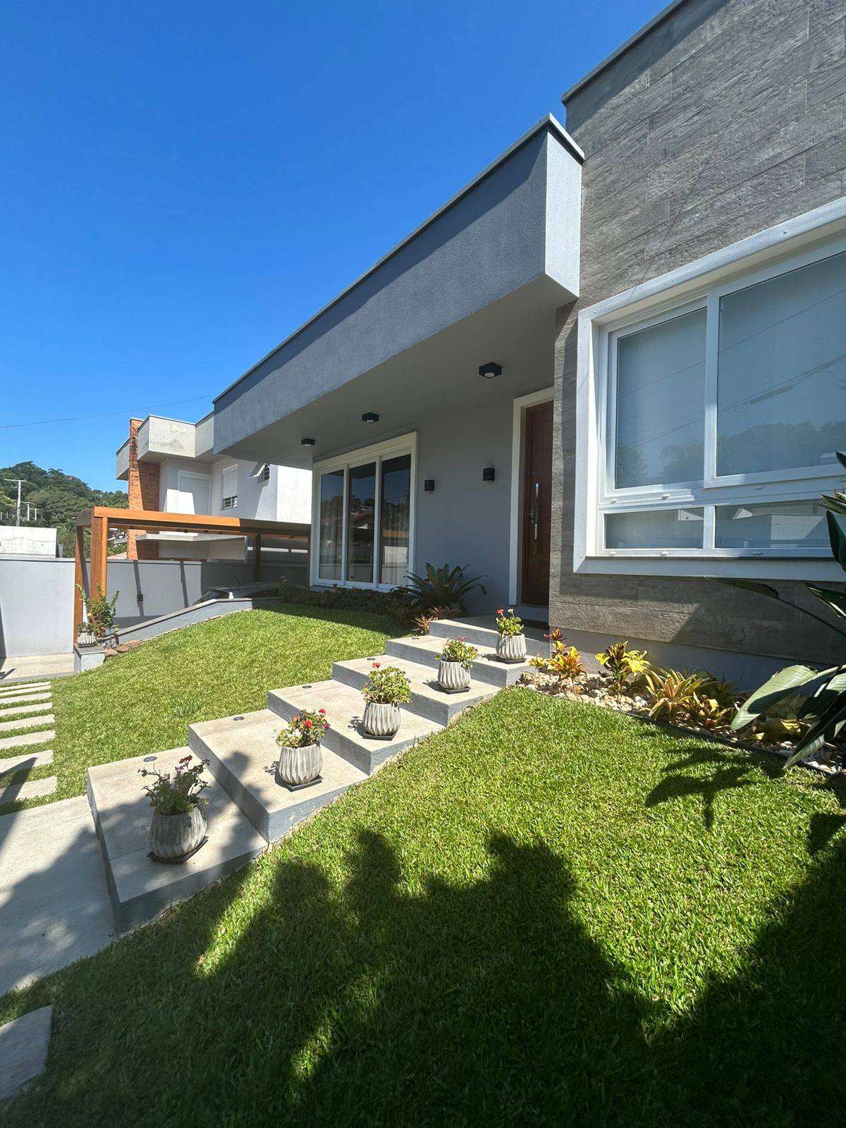 Casa Alvenaria com 3 quartos, 2 banheiros e 167m² à venda no bairro Nossa Senhora de Fátima, Taquara