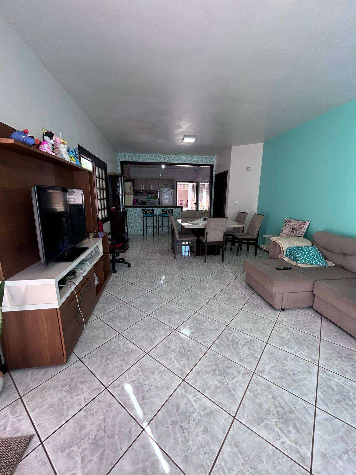 Casa Alvenaria com 3 quartos, 3 banheiros e 210m² à venda no bairro Nossa Senhora de Fátima, Taquara