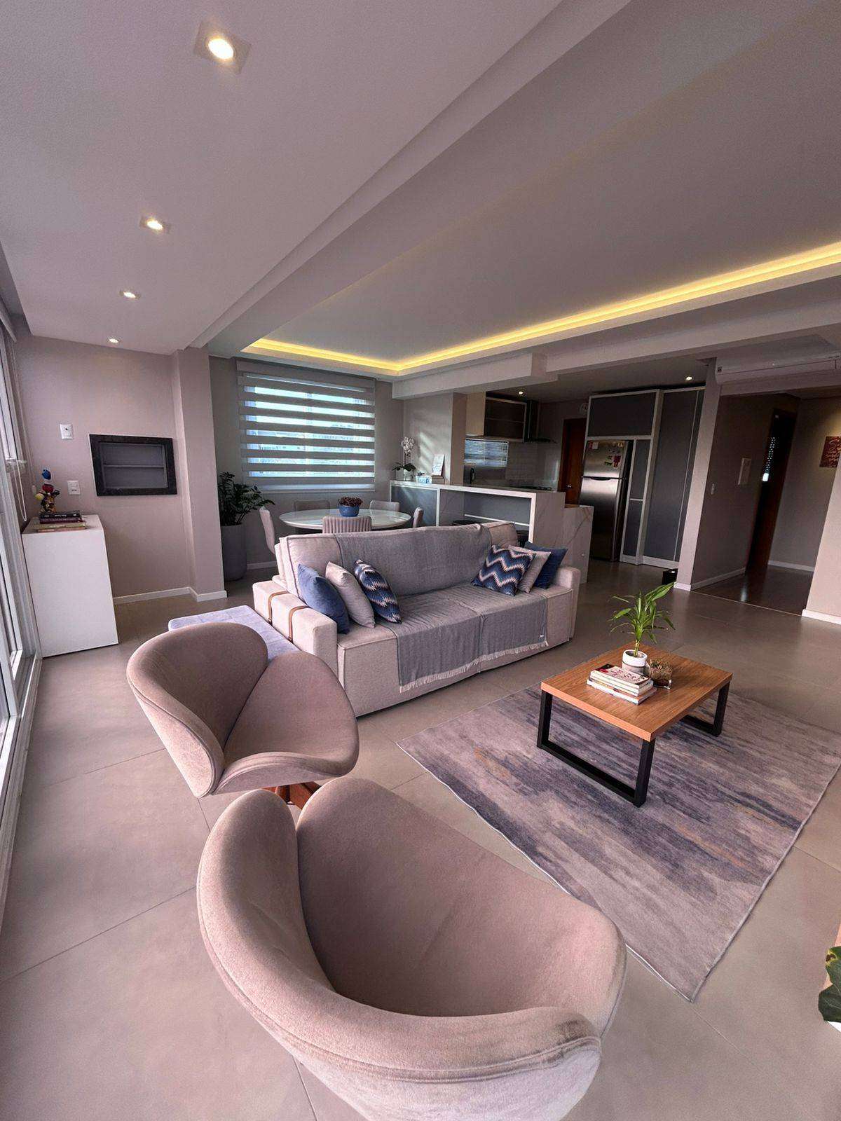 Apartamento com 2 quartos, 2 banheiros e 90m² à venda no bairro Sagrada Família, Taquara
