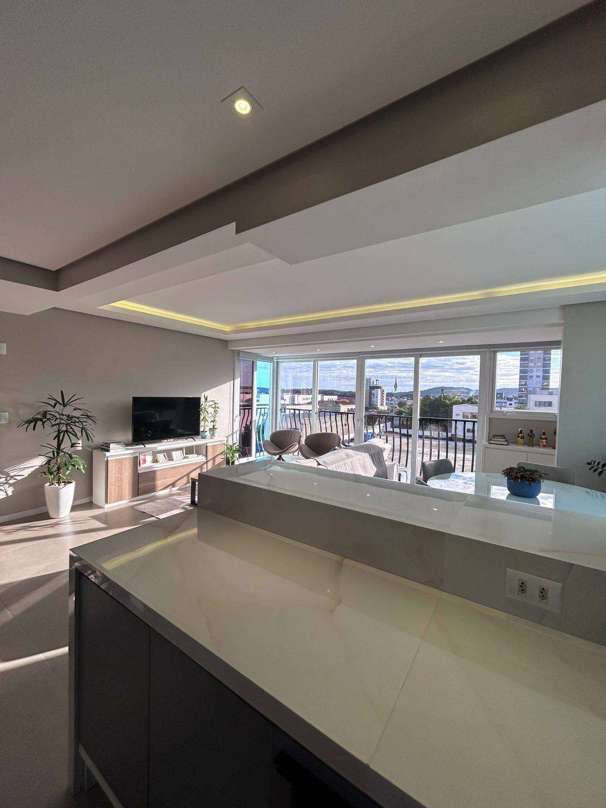 Apartamento com 2 quartos, 2 banheiros e 90m² à venda no bairro Sagrada Família, Taquara
