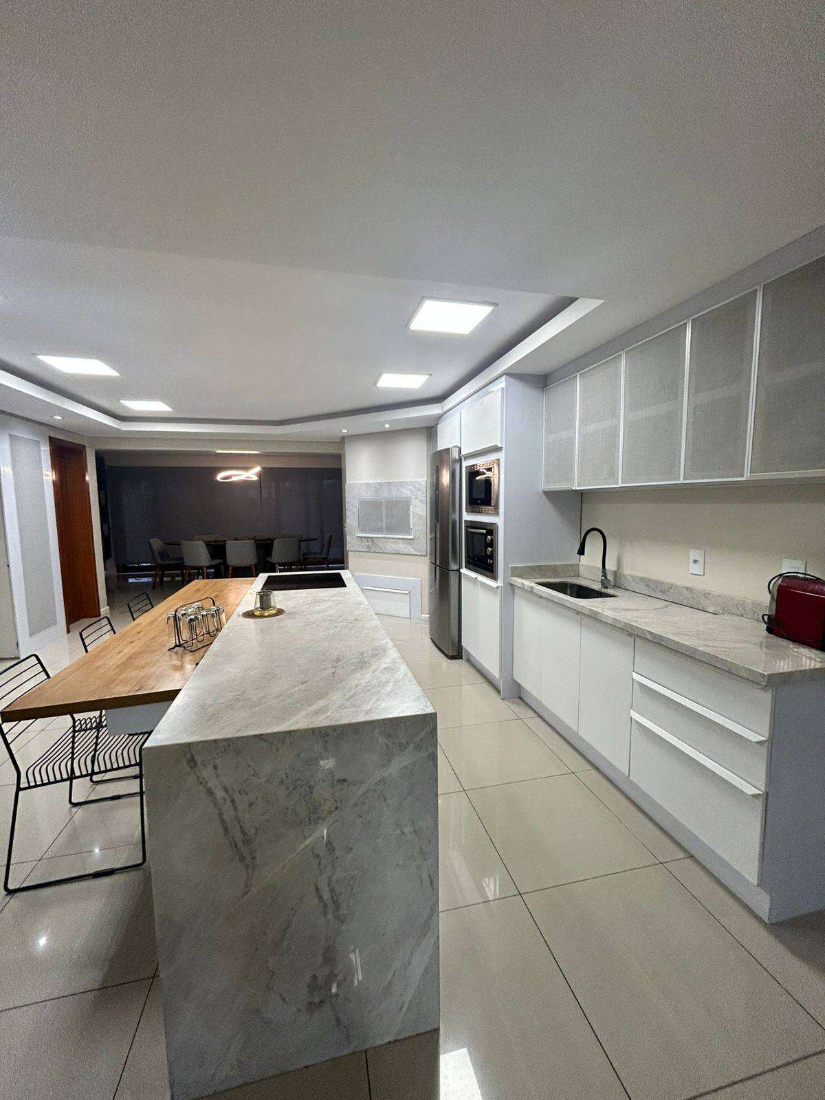 Casa Alvenaria com 3 quartos, 2 banheiros e 239m² à venda no bairro Jardim do Prado, Taquara