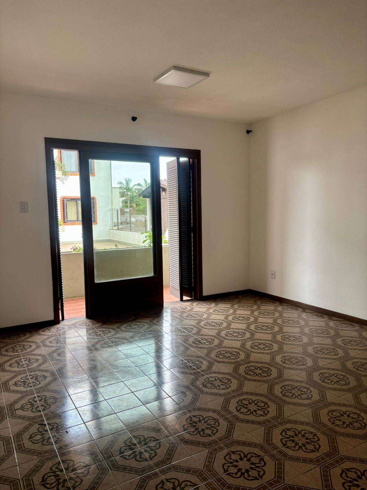 Apartamento com 2 quartos, 1 banheiro e 90m² à venda no bairro Centro, Taquara