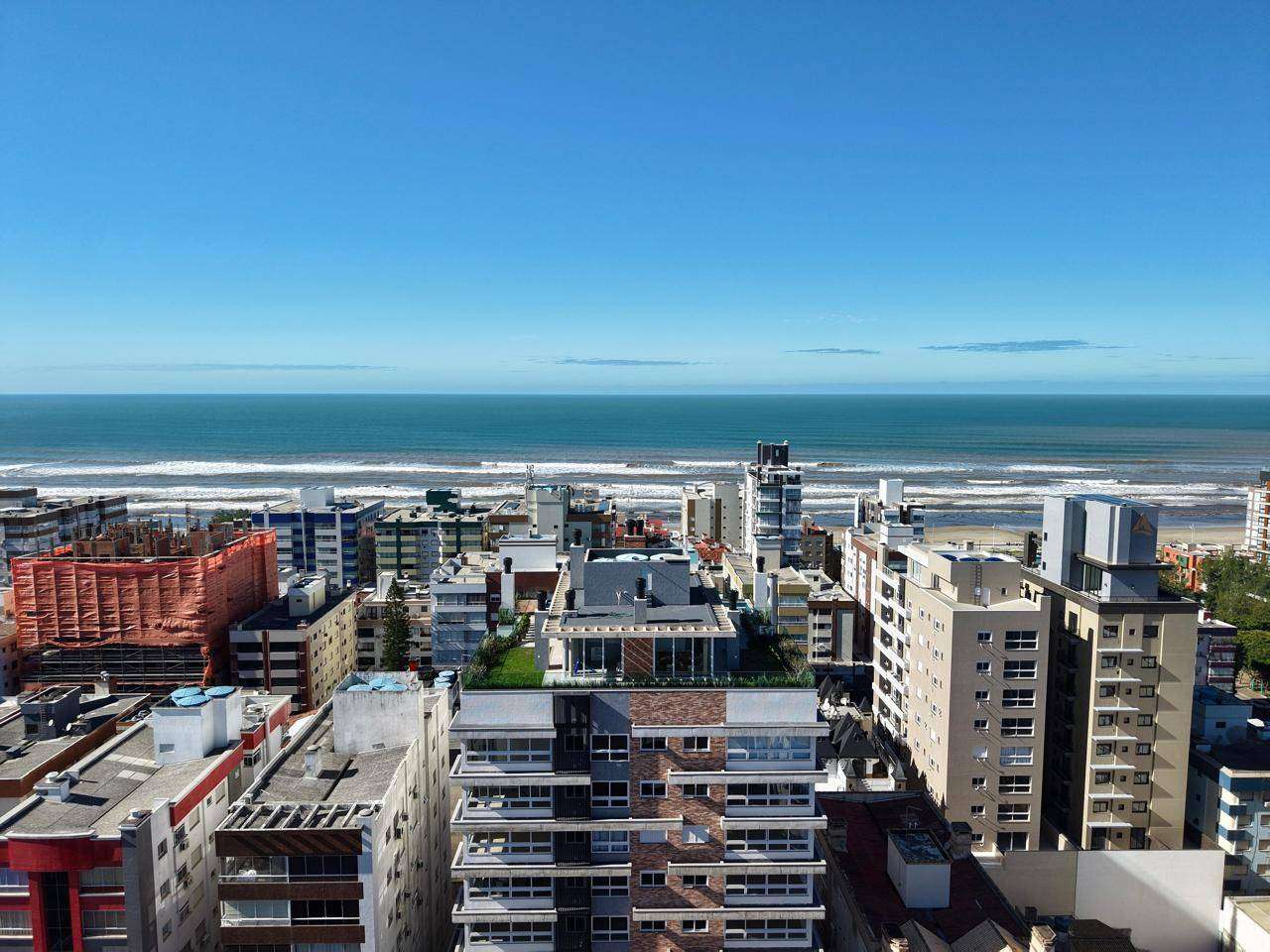 Apartamento com 2 banheiros e 125m² à venda no bairro Centro, Capão da Canoa