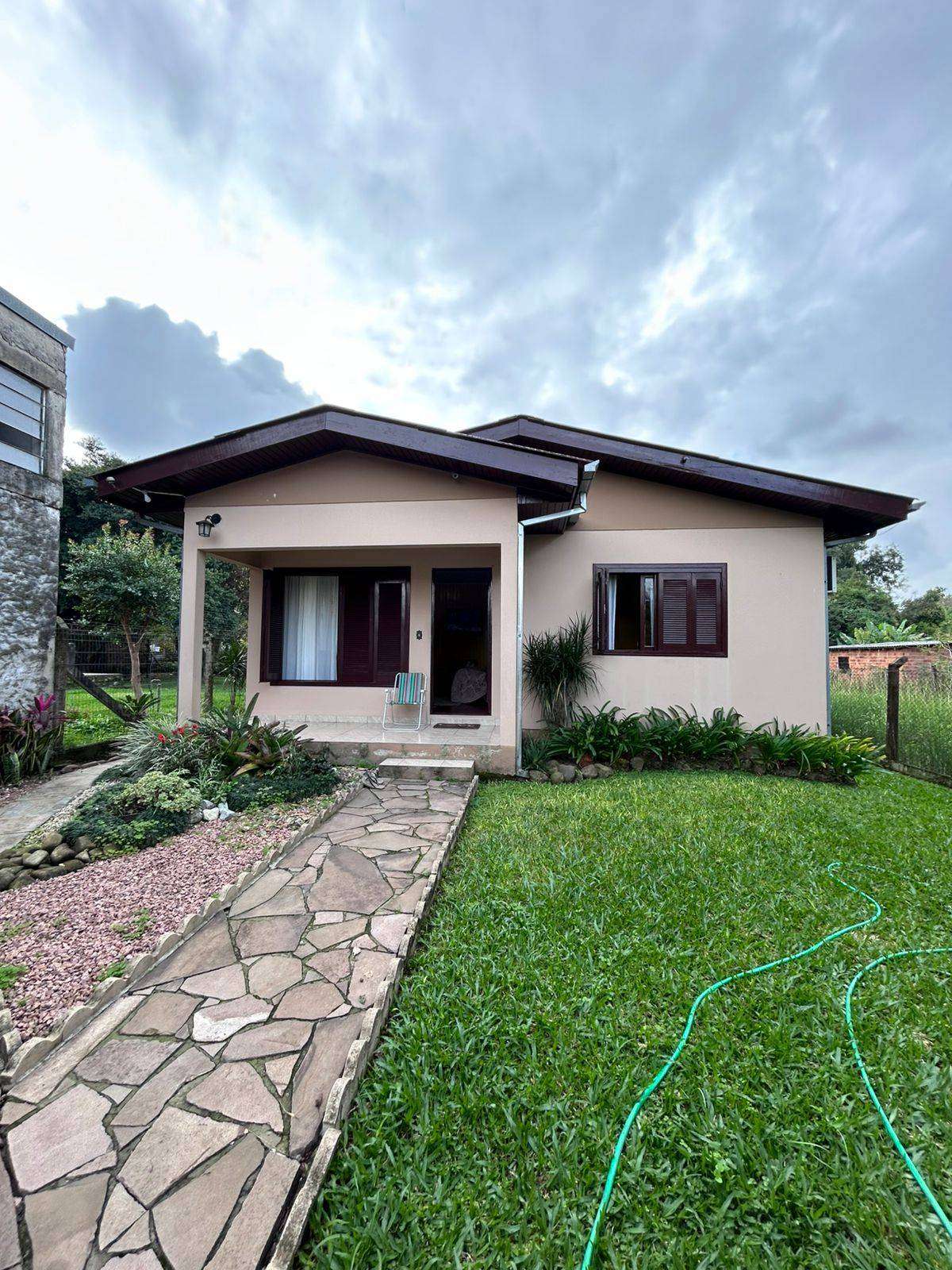 Casa Mista com 3 quartos, 1 banheiro e 117m² à venda no bairro Santa Rosa, Taquara