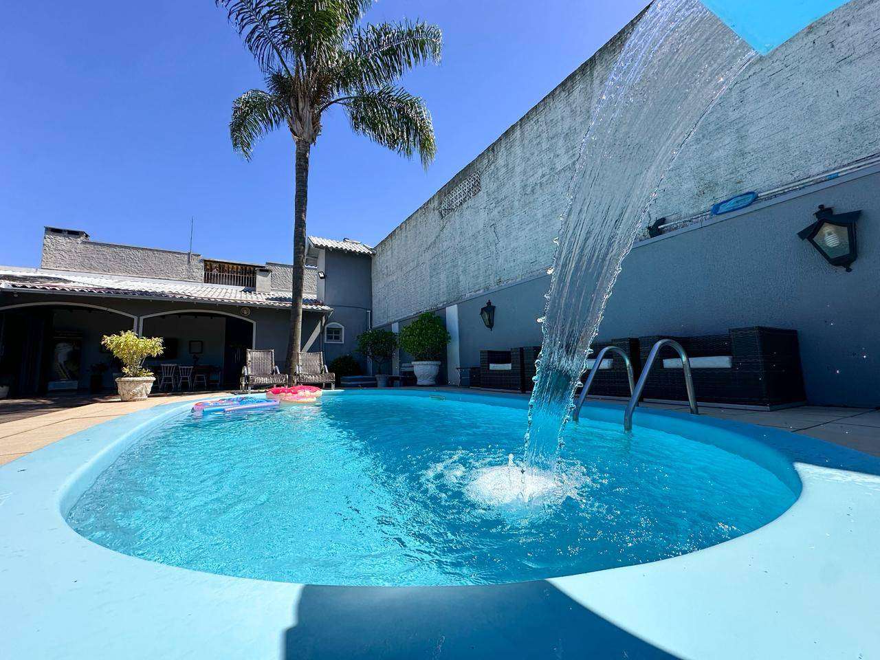 Casa Alvenaria com 3 quartos e 268m² à venda no bairro Petrópolis, Taquara