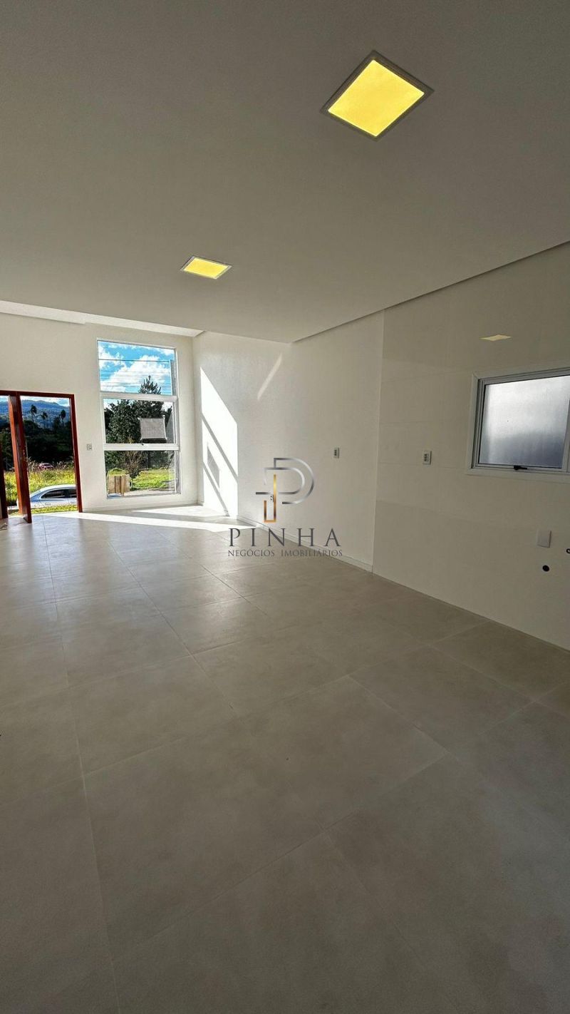 Casa Alvenaria com 3 quartos e 2 banheiros à venda no bairro Santa Rosa, Taquara