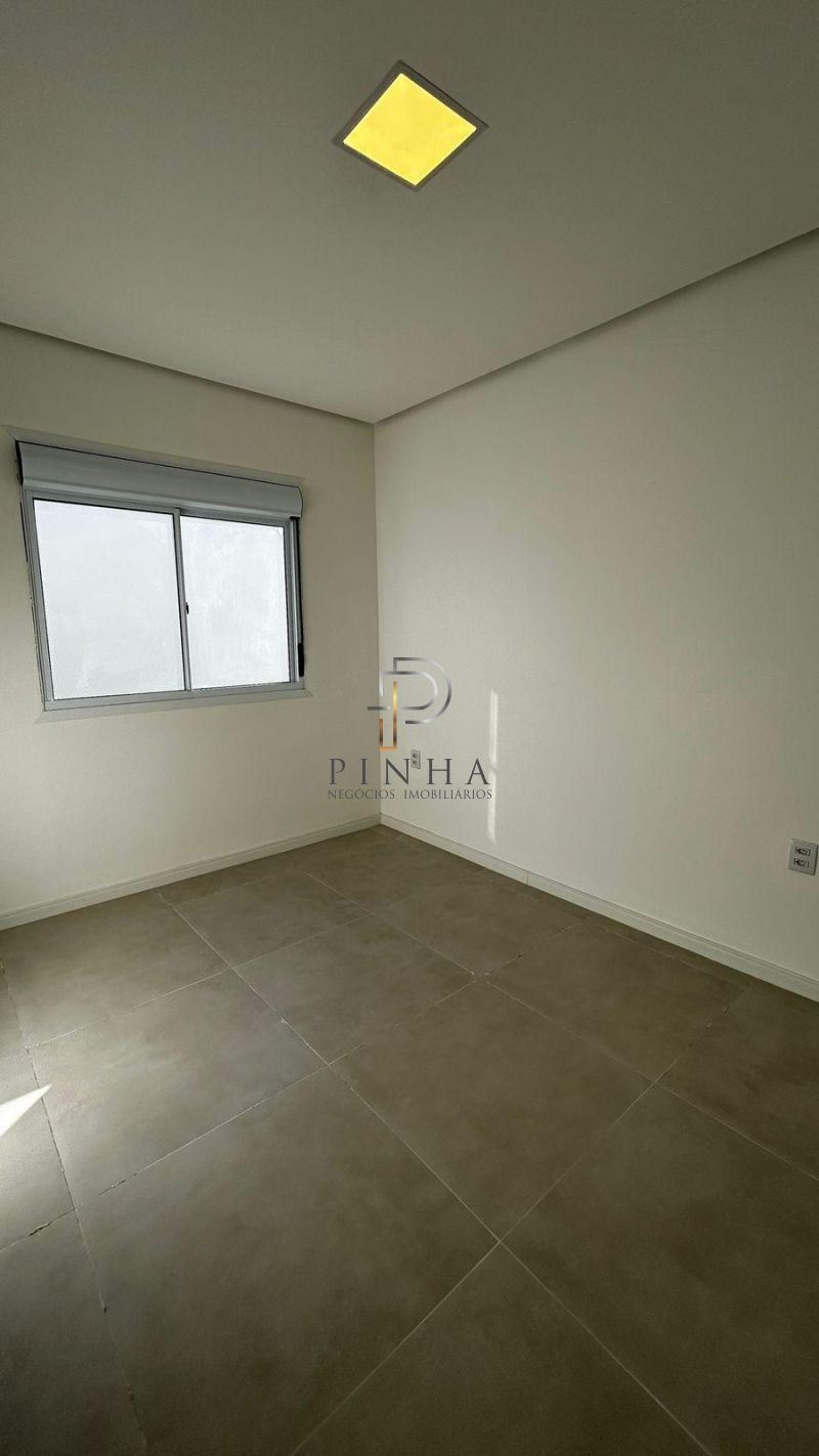 Casa Alvenaria com 3 quartos e 2 banheiros à venda no bairro Santa Rosa, Taquara