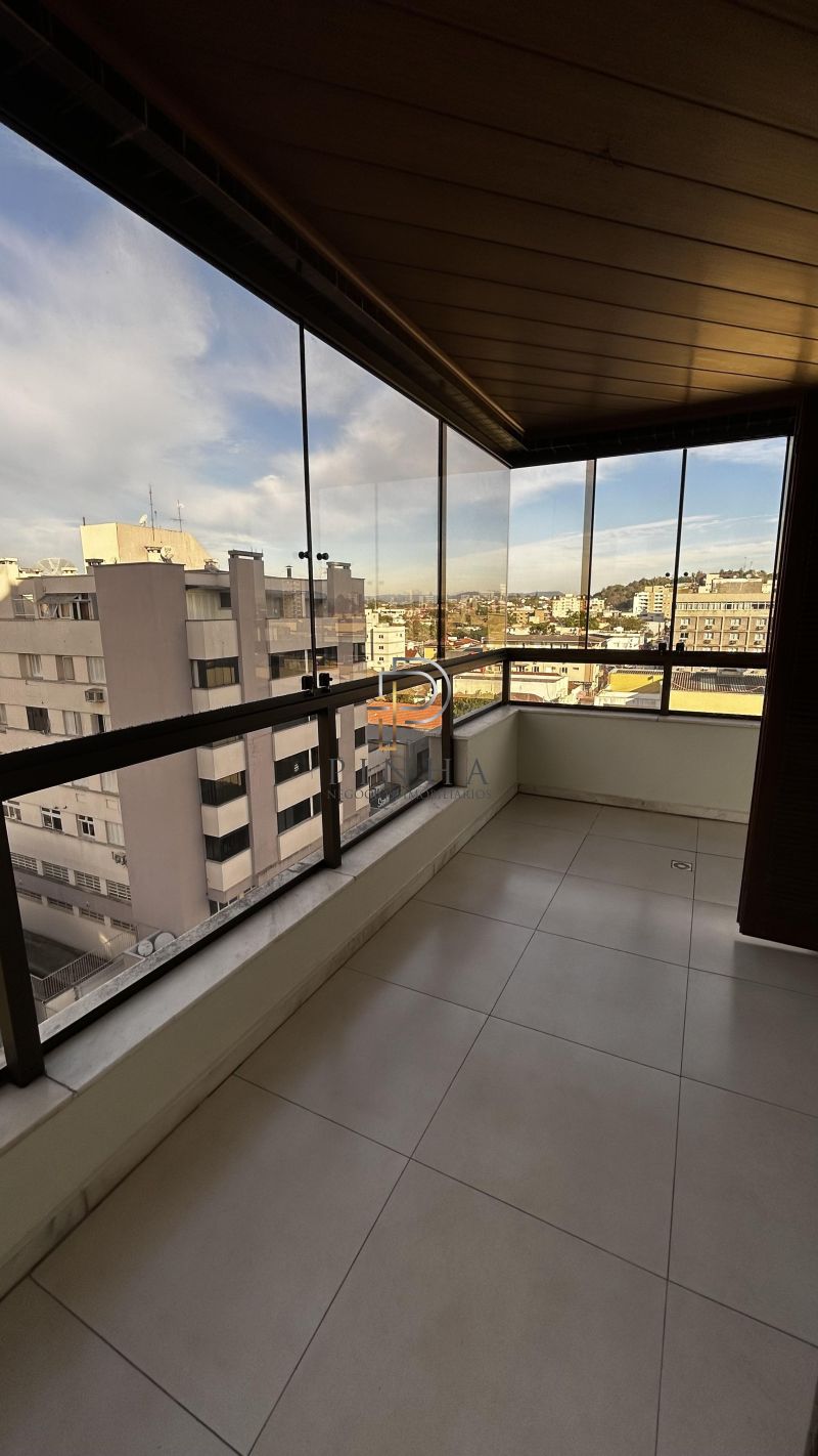 Apartamento com 3 quartos e 4 banheiros à venda no bairro Centro, Taquara