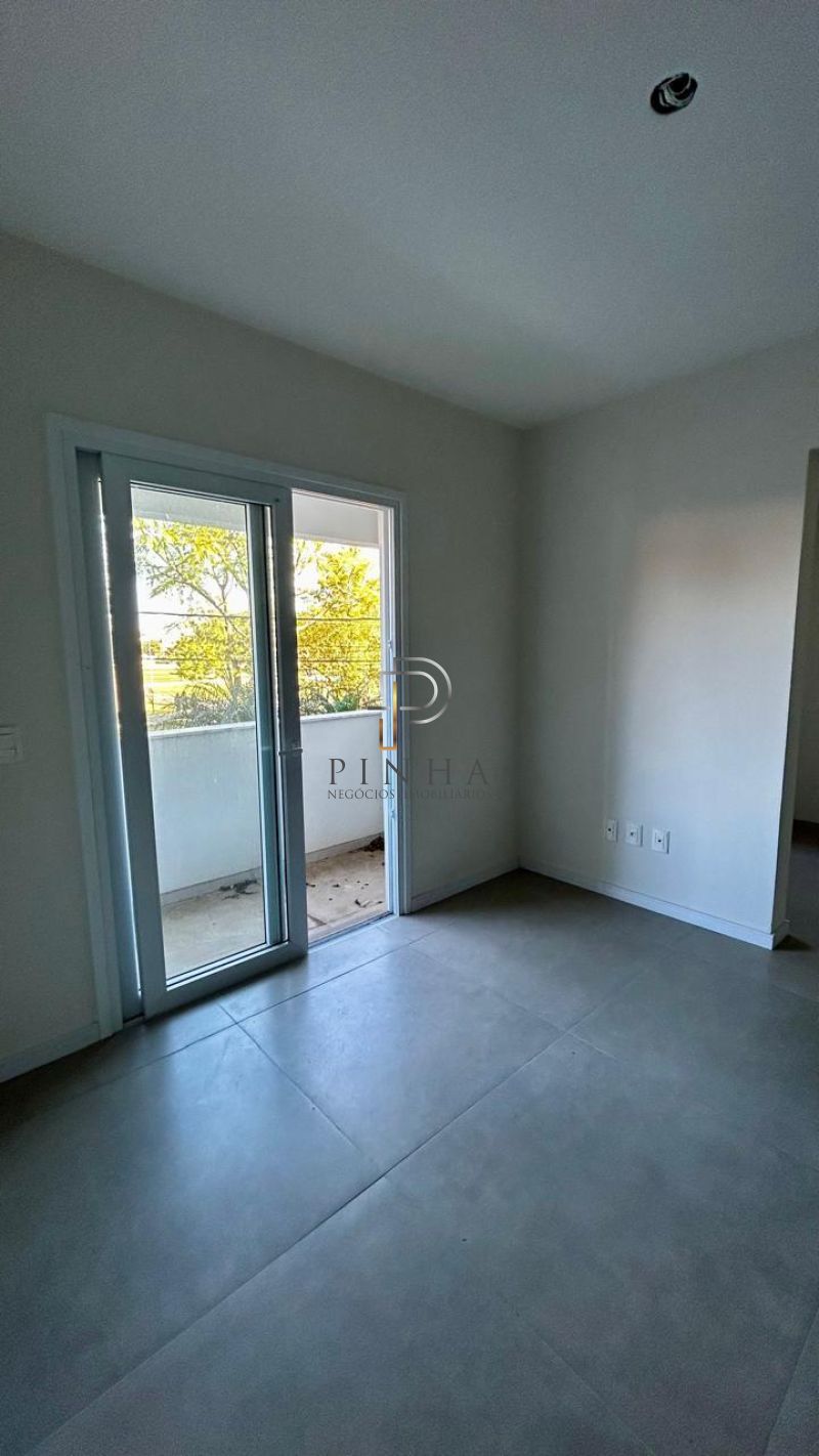 Apartamento com 3 quartos e 2 banheiros à venda no bairro Recreio, Taquara