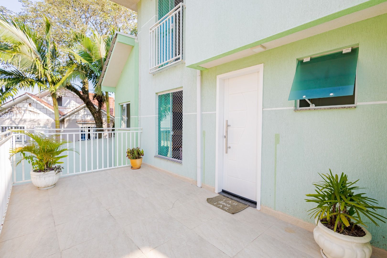 SOBRADO em Curitiba - PR, no bairro Santa C�ndida - Refer�ncia 408-MB7Z