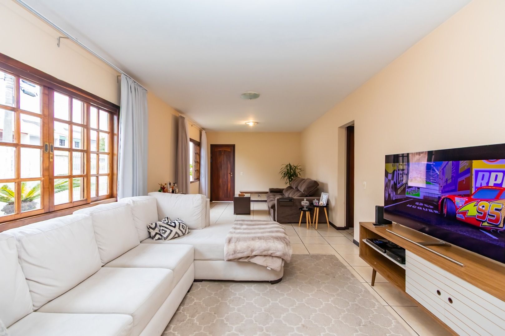 CASA em Curitiba - PR, no bairro Cajuru - Refer�ncia 483-MB7Z