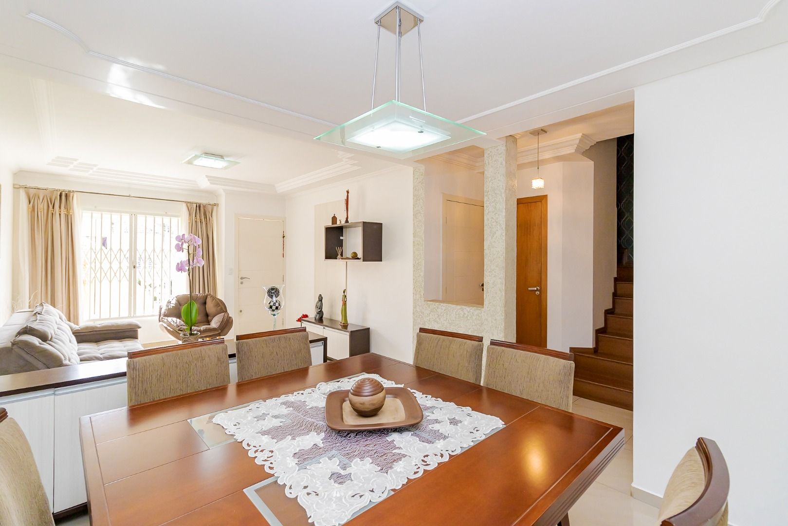 SOBRADO em Curitiba - PR, no bairro Mossungu� - Refer�ncia 489-MB7Z