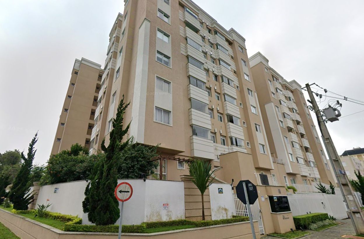 Apartamento semi mobiliado com 2 quartos, sendo 1 suite e 1 vaga - Cabral