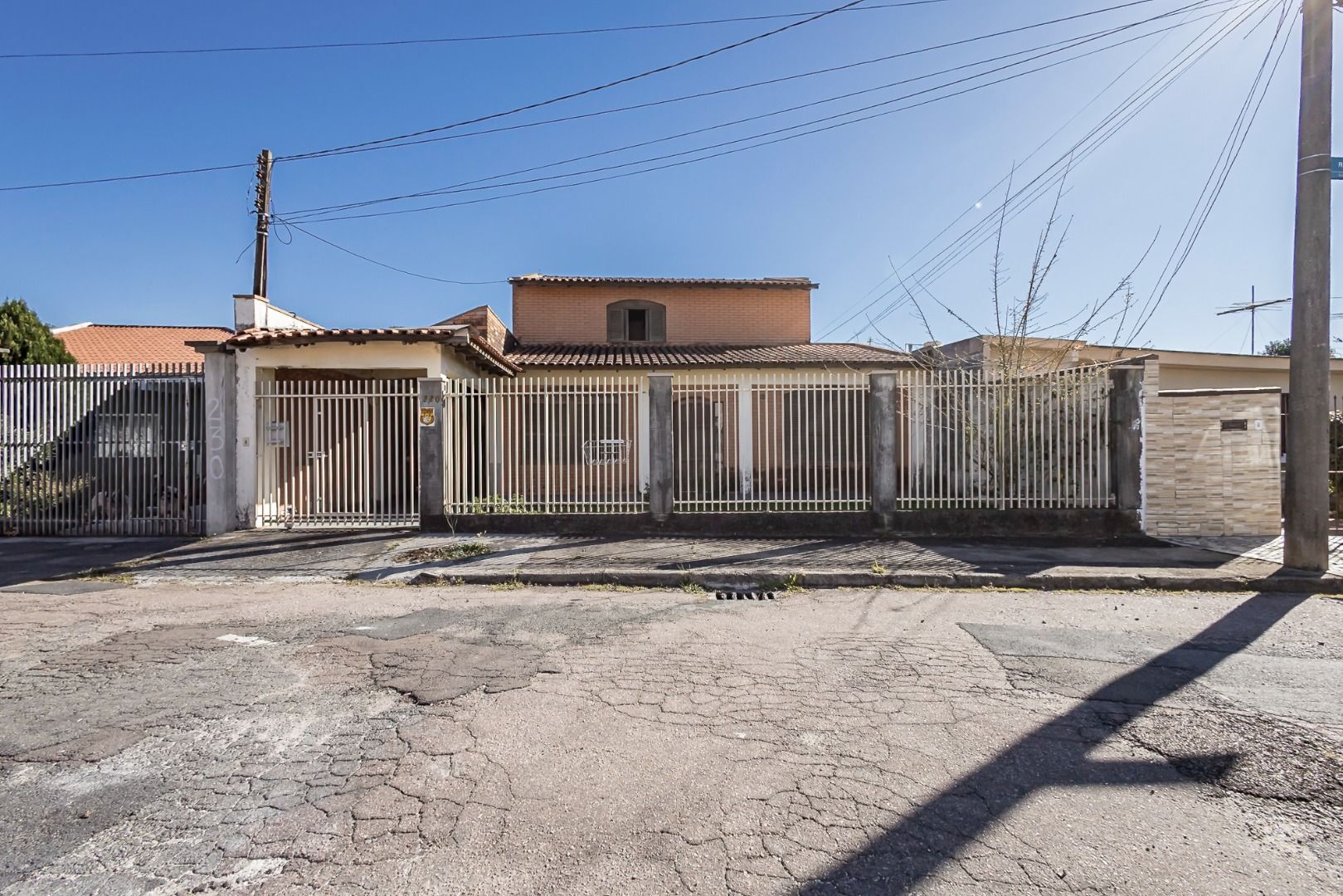 CASA em Curitiba - PR, no bairro Bairro Alto - Refer�ncia 558-MB7Z