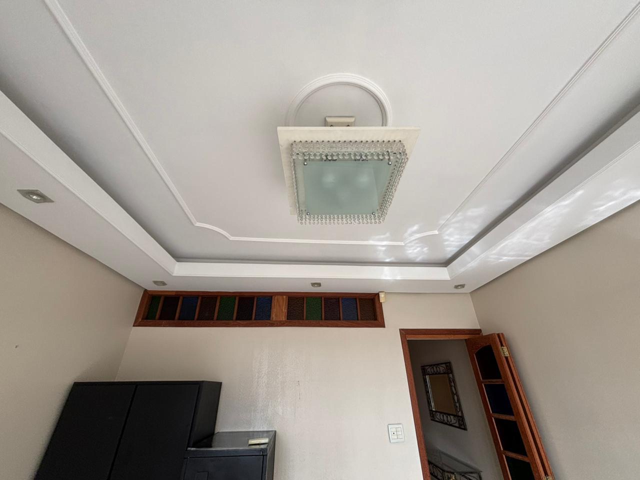 Sala com 1 banheiro e 33m² para alugar no bairro Passo da Areia, Porto Alegre