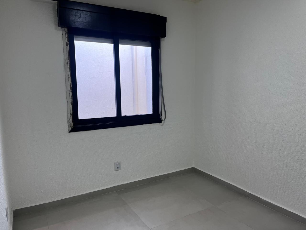 Casa com 5 quartos, 4 banheiros e 170m² para alugar no bairro Parque da Matriz, Cachoeirinha