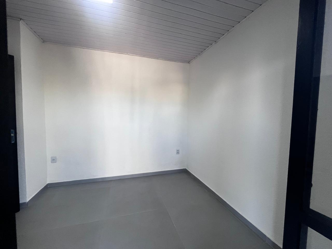 Casa com 5 quartos, 4 banheiros e 170m² para alugar no bairro Parque da Matriz, Cachoeirinha