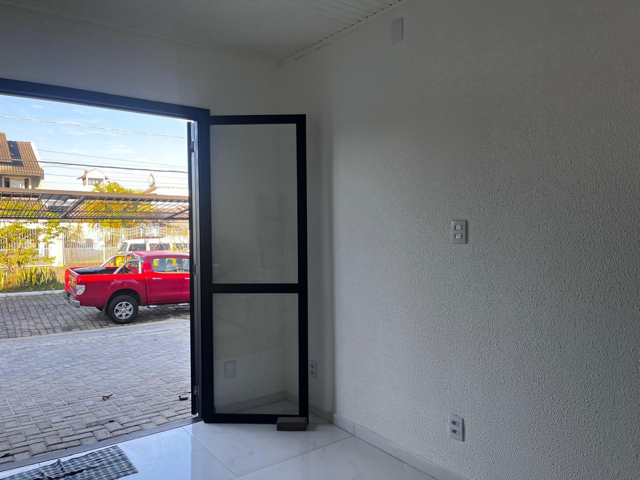 Casa com 5 quartos, 4 banheiros e 170m² para alugar no bairro Parque da Matriz, Cachoeirinha