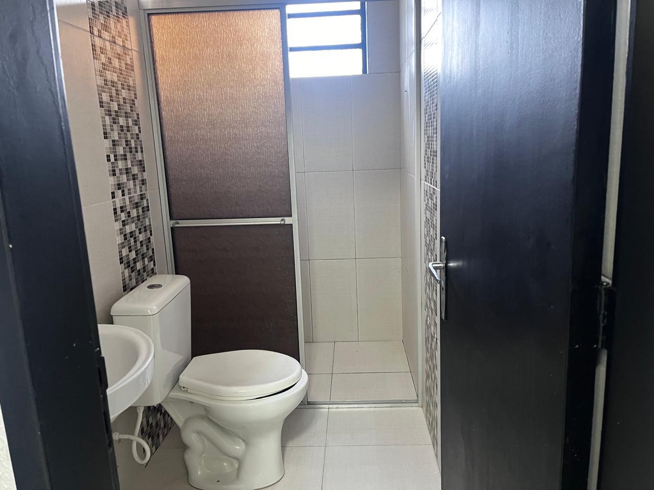 Casa com 5 quartos, 4 banheiros e 170m² para alugar no bairro Parque da Matriz, Cachoeirinha