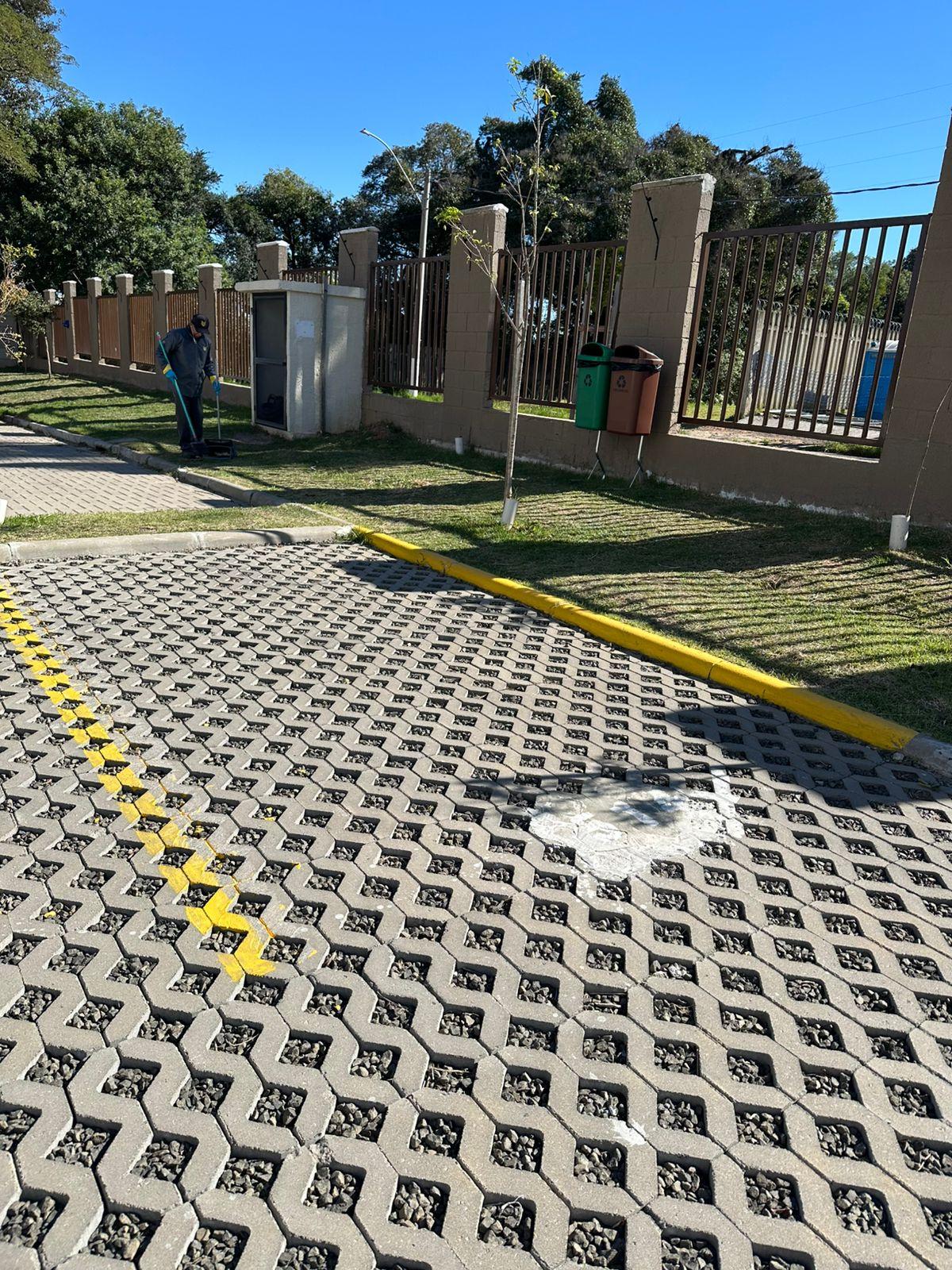 APARTAMENTO COM 2 DORMITÓRIOS, SACADA COM CHURRASQUEIRA, NOVO, NUNCA HABITADO, EM CONDOMÍNIO COM INFRA ESTRUTURA COMPLETA