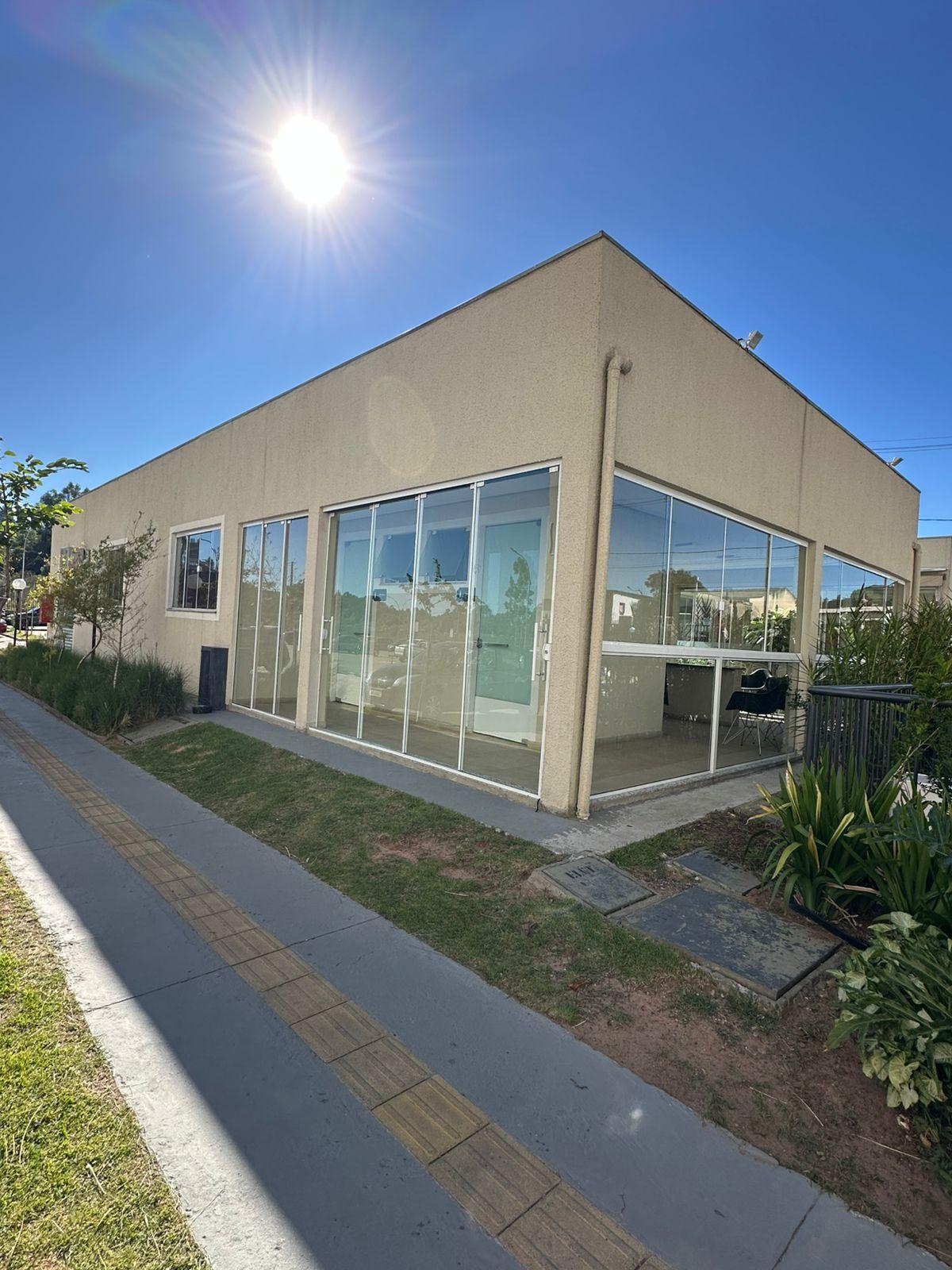 APARTAMENTO COM 2 DORMITÓRIOS, SACADA COM CHURRASQUEIRA, NOVO, NUNCA HABITADO, EM CONDOMÍNIO COM INFRA ESTRUTURA COMPLETA