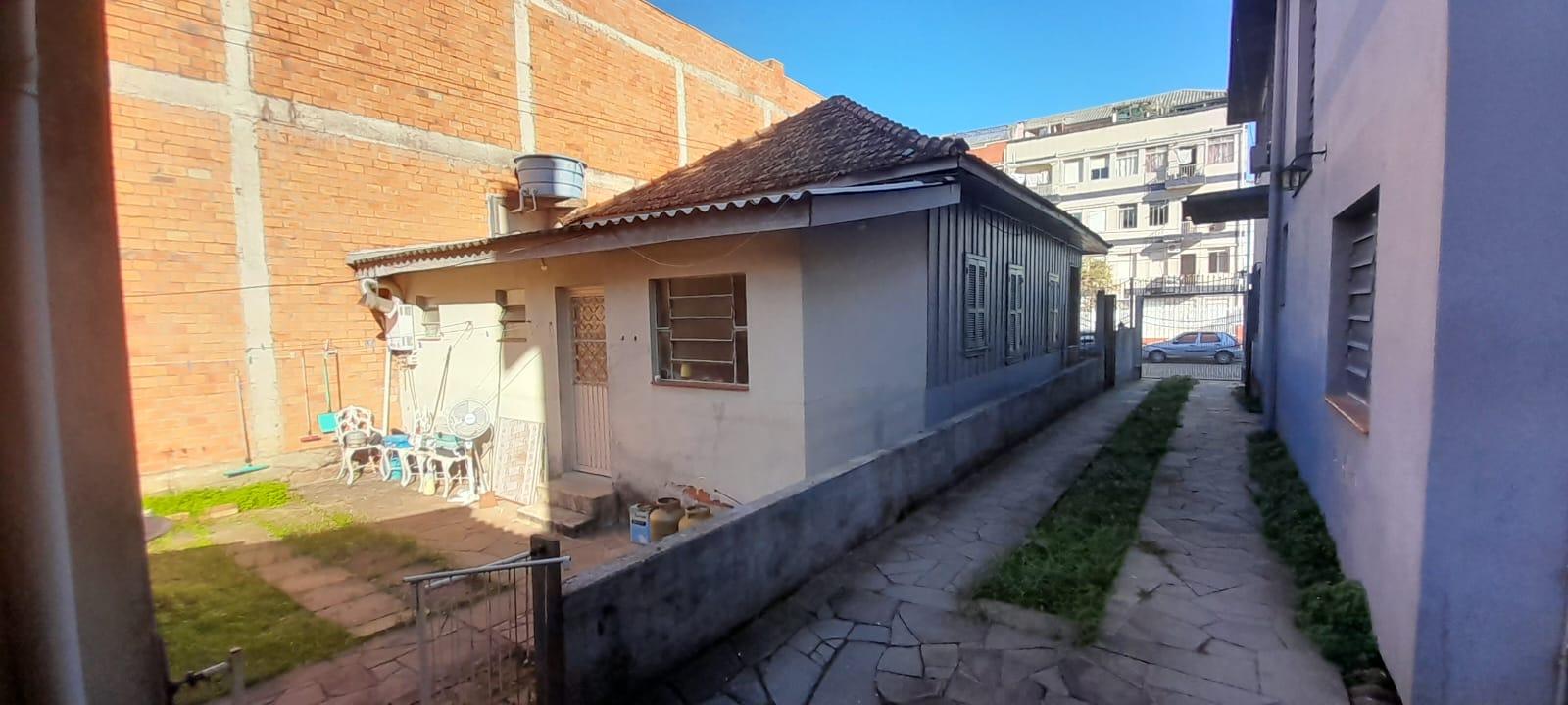 Casa com 3 quartos, 2 banheiros e 185m² à venda no bairro Sao Geraldo, Porto Alegre