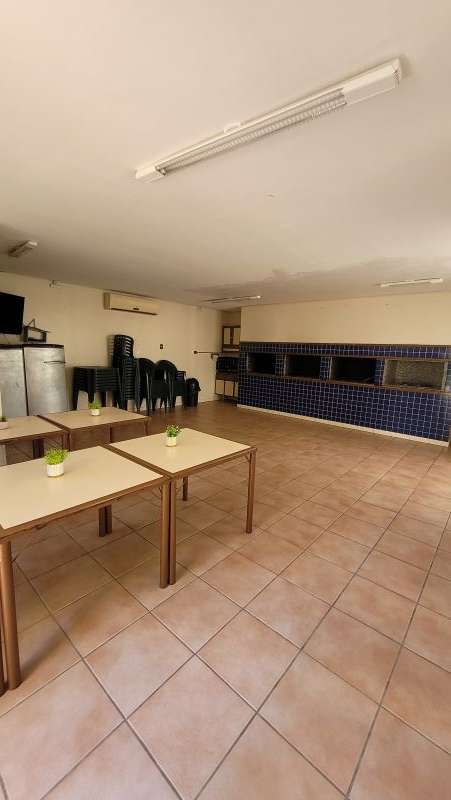 Apto com 3 quartos, 1 banheiro e 69m² para alugar no bairro Jardim Carvalho, Porto Alegre