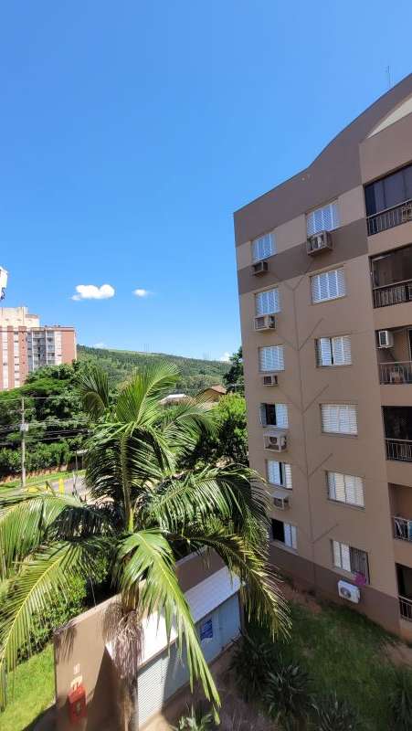 Apto com 3 quartos, 1 banheiro e 69m² para alugar no bairro Jardim Carvalho, Porto Alegre
