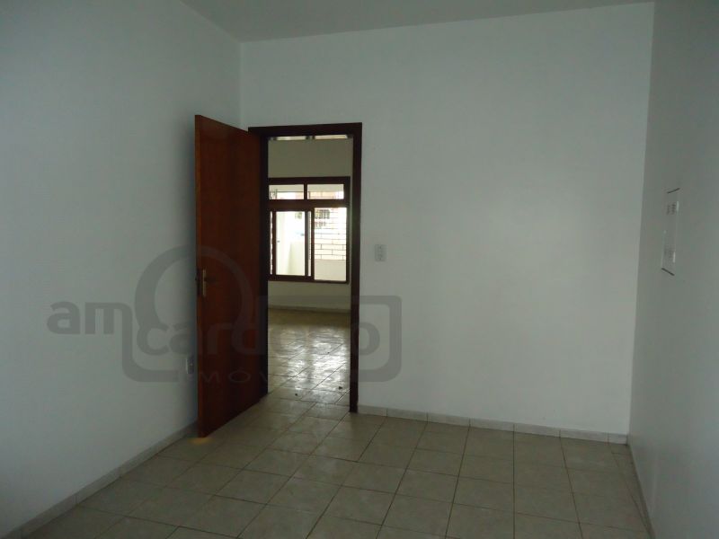 Apto com 2 quartos, 1 banheiro e 45m² para alugar no bairro Bela Vista, Alvorada