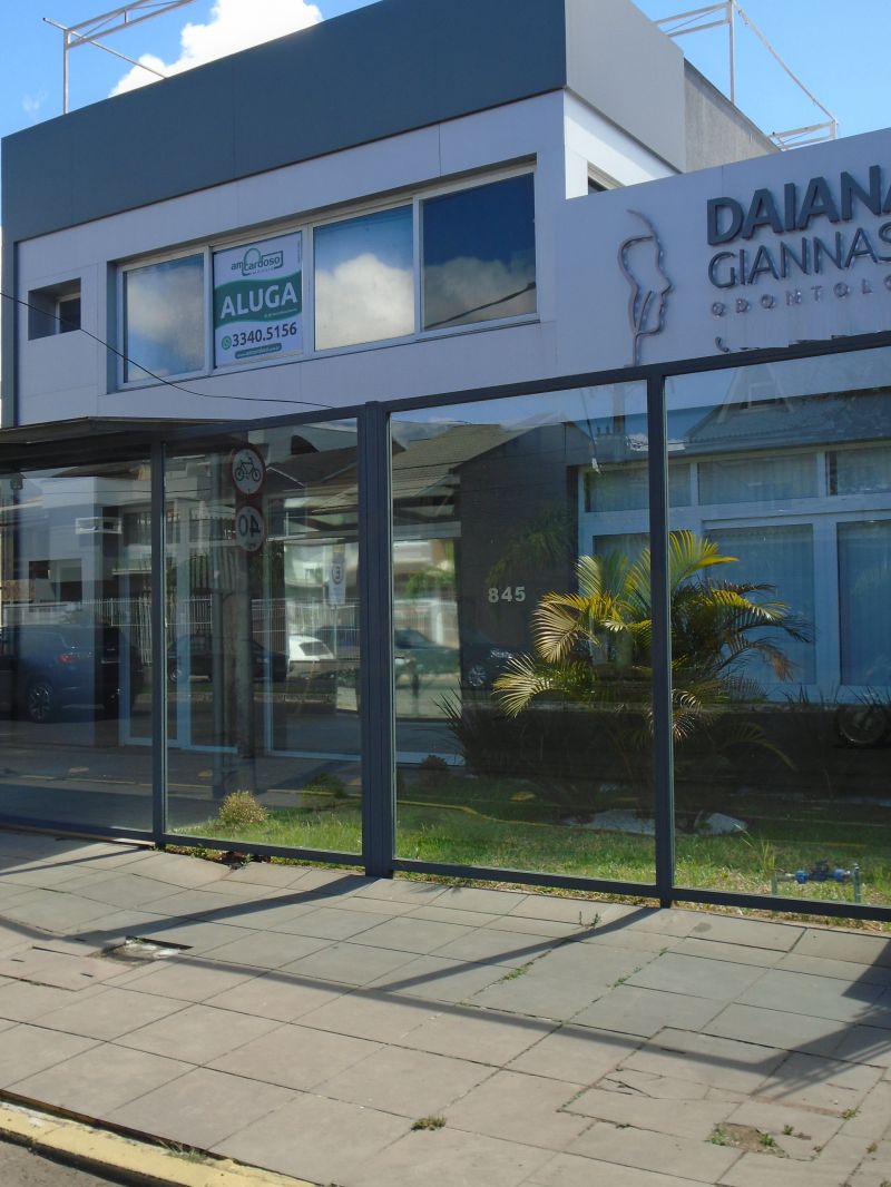 Prédio Comercial 1 Quarto no bairro SARANDI em PORTO ALEGRE