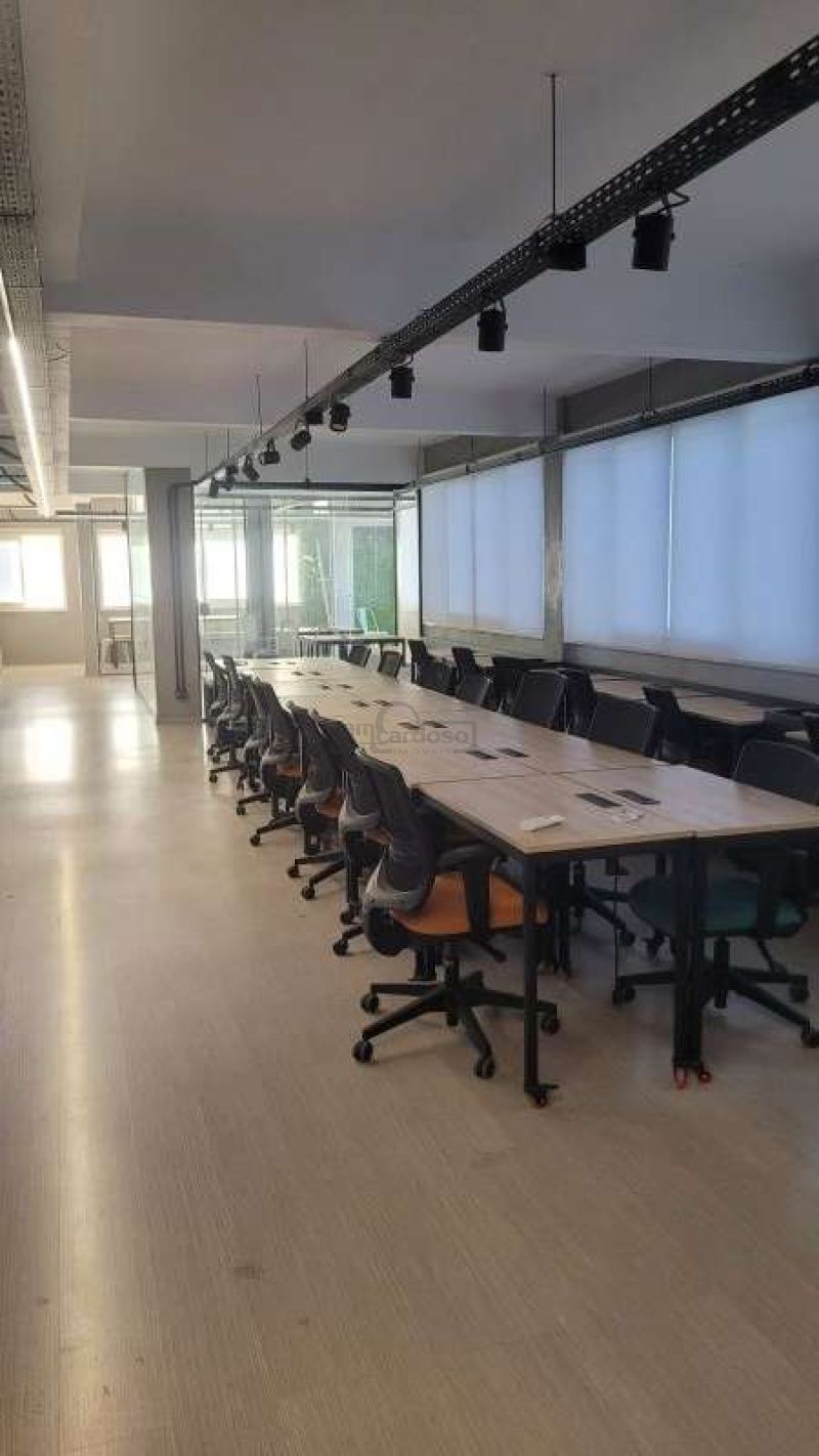 Prédio Comercial com 1 quarto, 3 banheiros e 300m² para alugar no bairro Sarandi, Porto Alegre