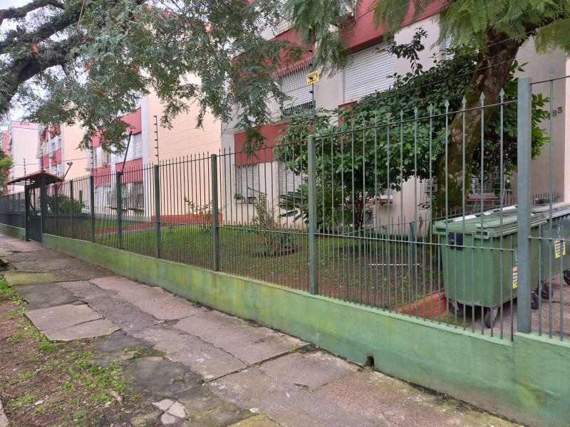 Apto 2 Quartos no bairro JARDIM LEOPOLDINA em PORTO ALEGRE