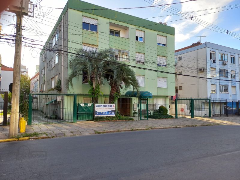 Kit / JK no bairro PASSO DA AREIA em PORTO ALEGRE