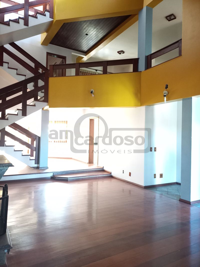 Casa Comercial aluguel 03 Domitórios Rua Paul Harris Bairro Jd Itu Sabara com 3 Vagas