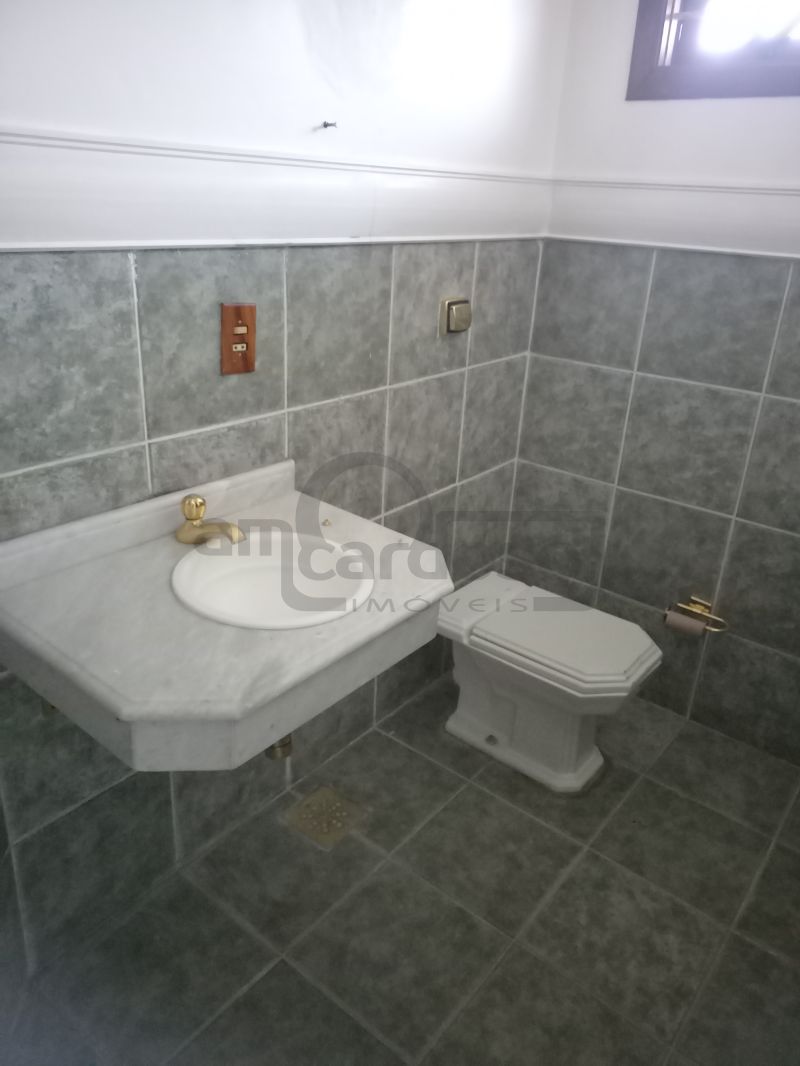 Casa Comercial aluguel 03 Domitórios Rua Paul Harris Bairro Jd Itu Sabara com 3 Vagas