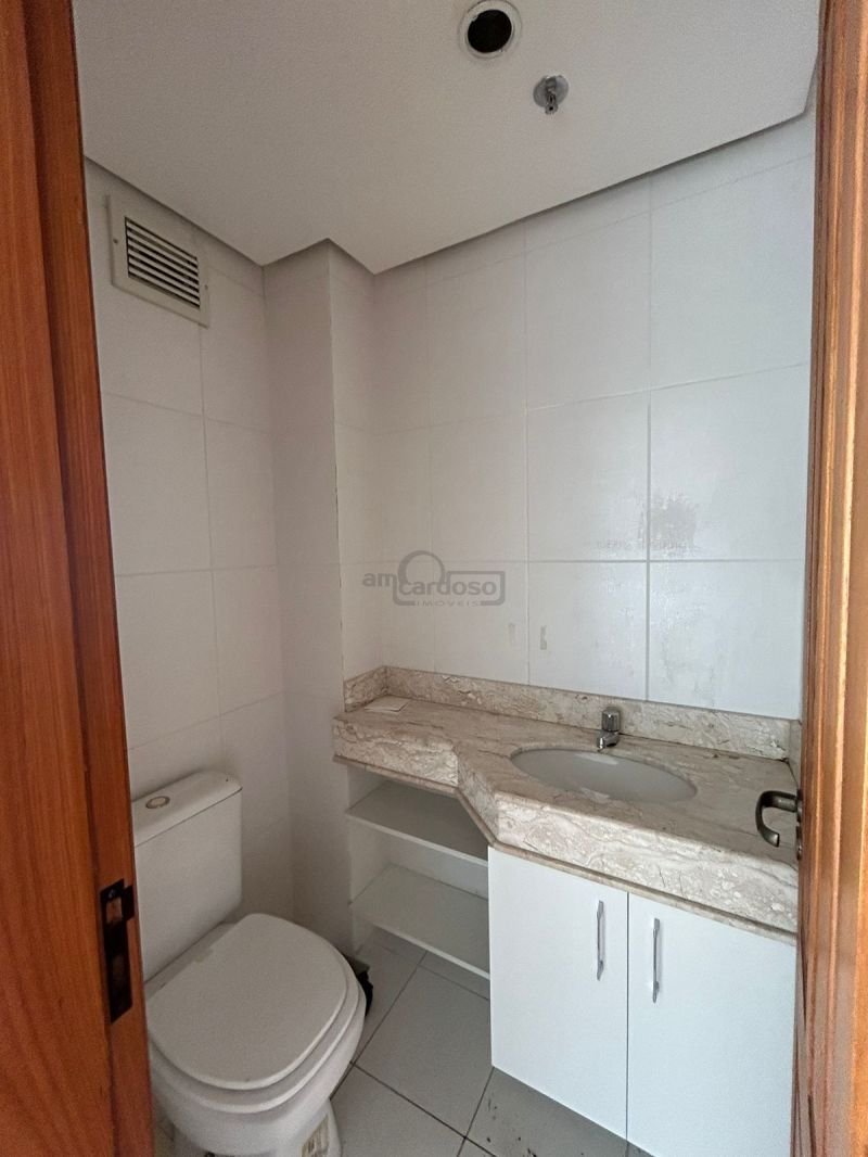 Sala com 1 banheiro e 50m² para alugar no bairro Petropolis, Porto Alegre