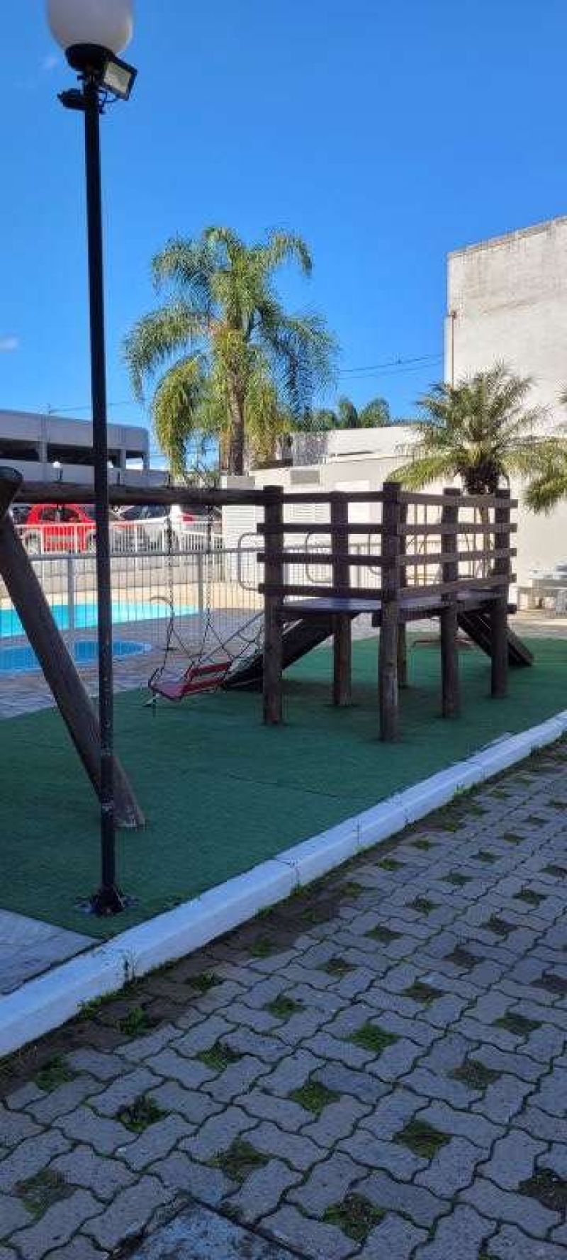 Apto com 2 quartos e 1 banheiro para alugar no bairro Costa e Silva, Porto Alegre