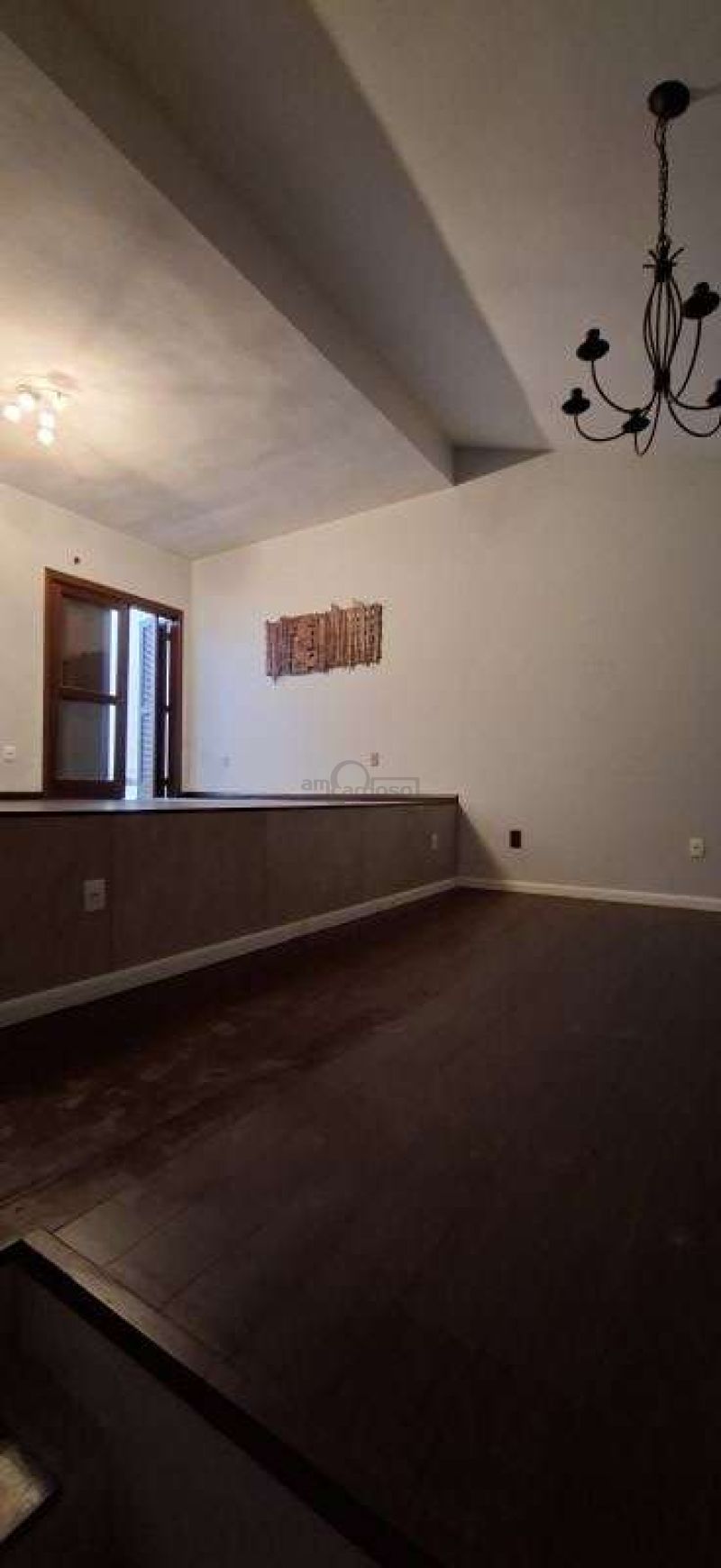 Casa com 4 quartos, 3 banheiros e 229m² para alugar no bairro Jardim Itu, Porto Alegre