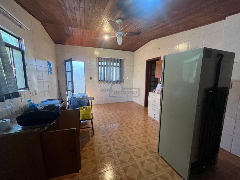 Casa com 6 quartos, 3 banheiros e 200m² para alugar no bairro Morada do Vale I, Gravatai