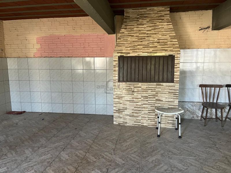 Casa com 6 quartos, 3 banheiros e 200m² para alugar no bairro Morada do Vale I, Gravatai