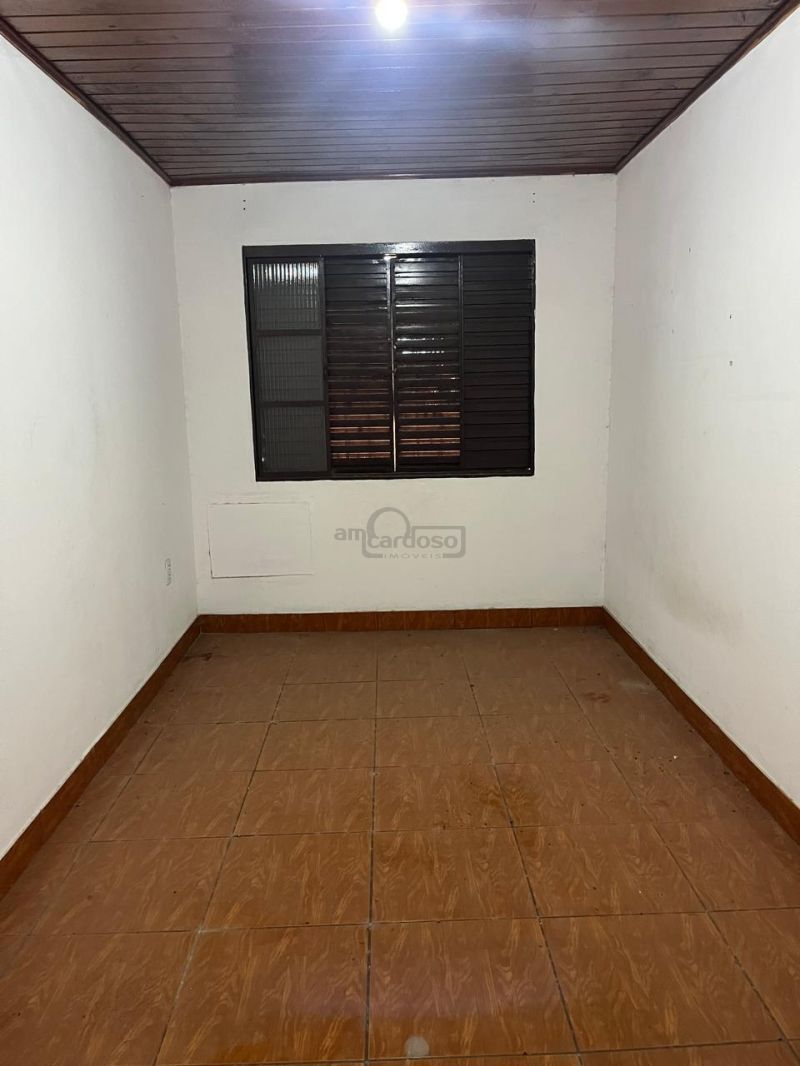 Casa com 6 quartos, 3 banheiros e 200m² para alugar no bairro Morada do Vale I, Gravatai