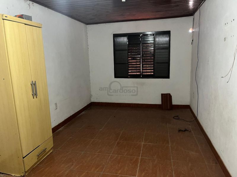 Casa com 6 quartos, 3 banheiros e 200m² para alugar no bairro Morada do Vale I, Gravatai