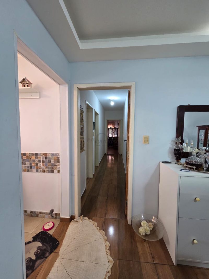 Casa com 3 quartos, 4 banheiros e 177m² para alugar no bairro Sao Sebastiao, Porto Alegre