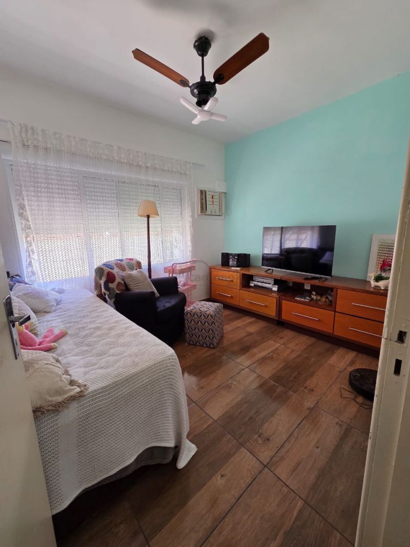 Casa com 3 quartos, 4 banheiros e 177m² para alugar no bairro Sao Sebastiao, Porto Alegre