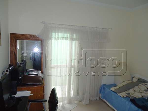Casa com 3 quartos, 2 banheiros e 110m² à venda no bairro Sarandi, Porto Alegre