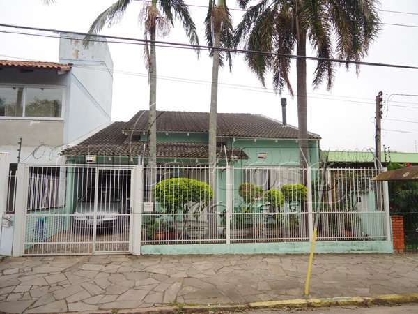 Casa com 3 quartos, 2 banheiros e 110m² à venda no bairro Sarandi, Porto Alegre