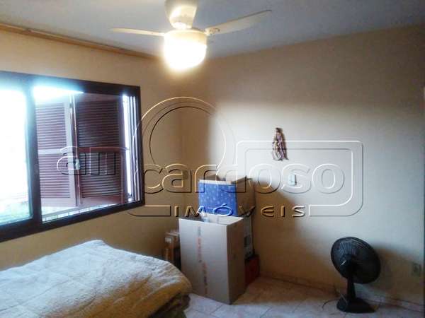 Casa com 3 quartos, 2 banheiros e 265m² à venda no bairro Jardim Sao Pedro, Porto Alegre